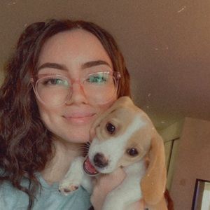 Meet your Posher, Kayla